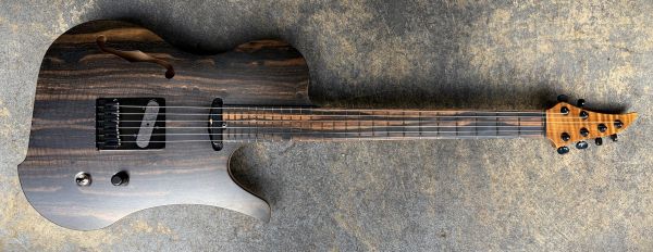 Spiral 6SH guitar, serial 2026.000 u{2013} front view